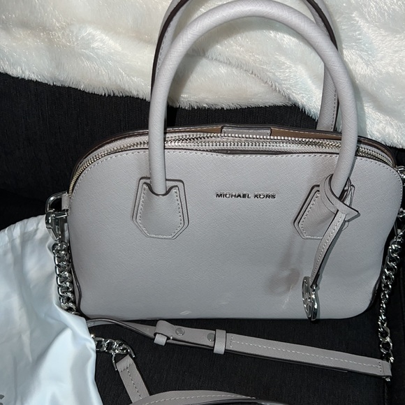 Authentic Michael Kors Shoulder Strap Purse - Picture 2 of 9